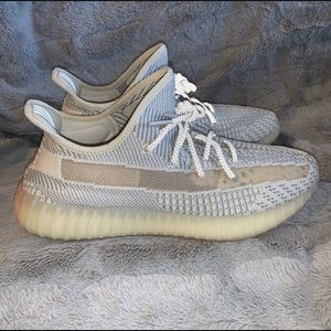 Yeezy Boost 350 v2 “Lundmark” (Non-reflective)